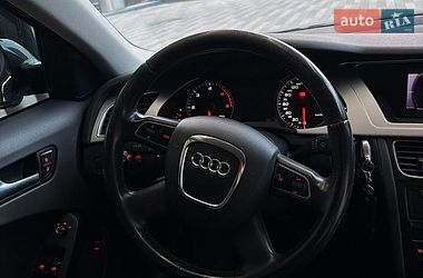 Седан Audi A4 2011 в Виноградове