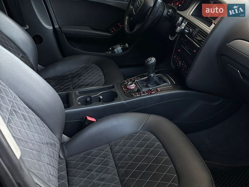 Седан Audi A4 2011 в Виноградове