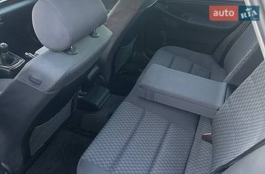 Седан Audi A4 1999 в Львові