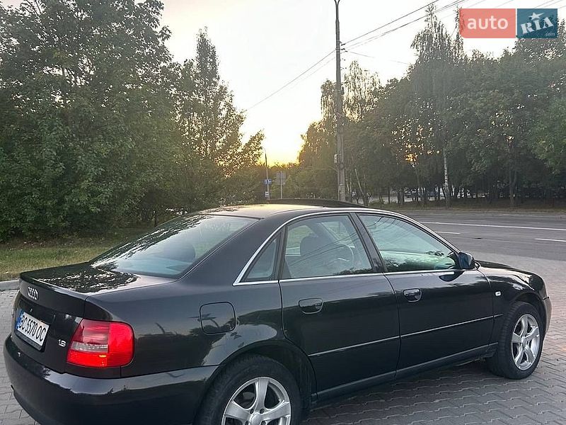 Седан Audi A4 1999 в Львові