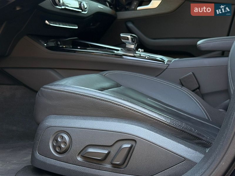 Седан Audi A4 2020 в Вінниці