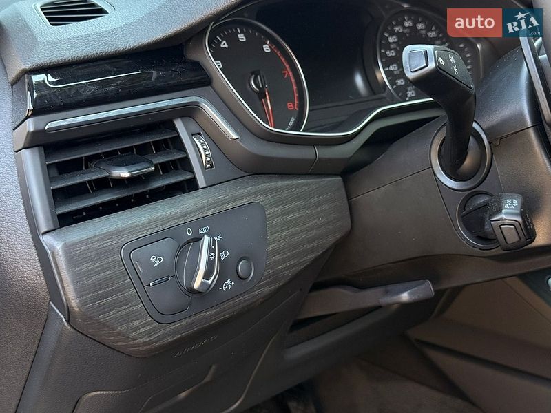 Седан Audi A4 2020 в Вінниці