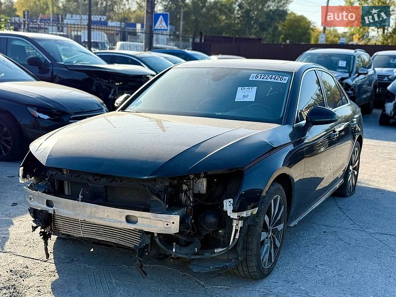 Седан Audi A4 2023 в Києві