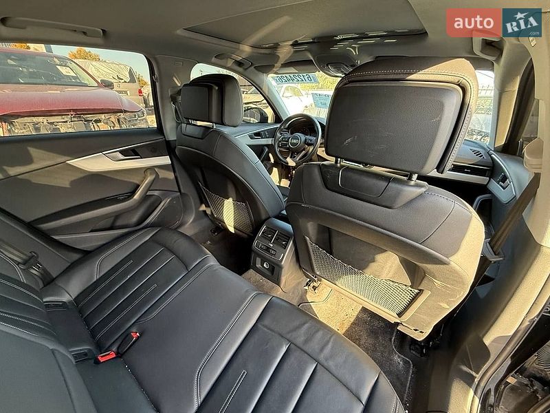 Седан Audi A4 2023 в Києві