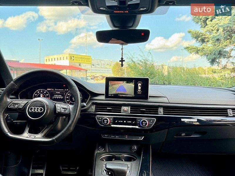 Седан Audi A4 2017 в Києві