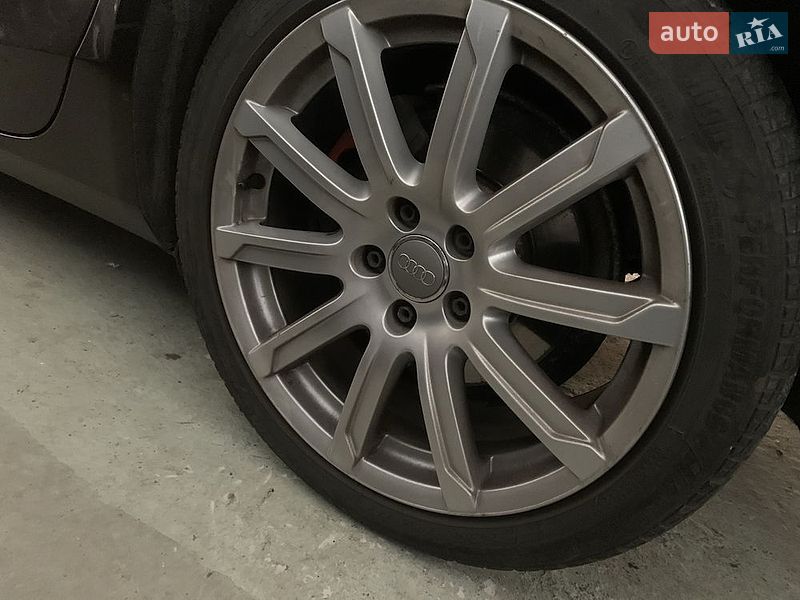 Седан Audi A4 2011 в Киеве