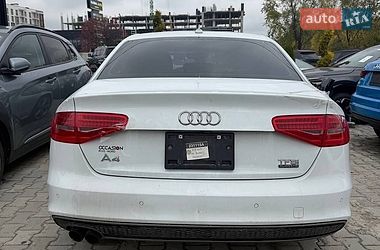 Седан Audi A4 2015 в Львове