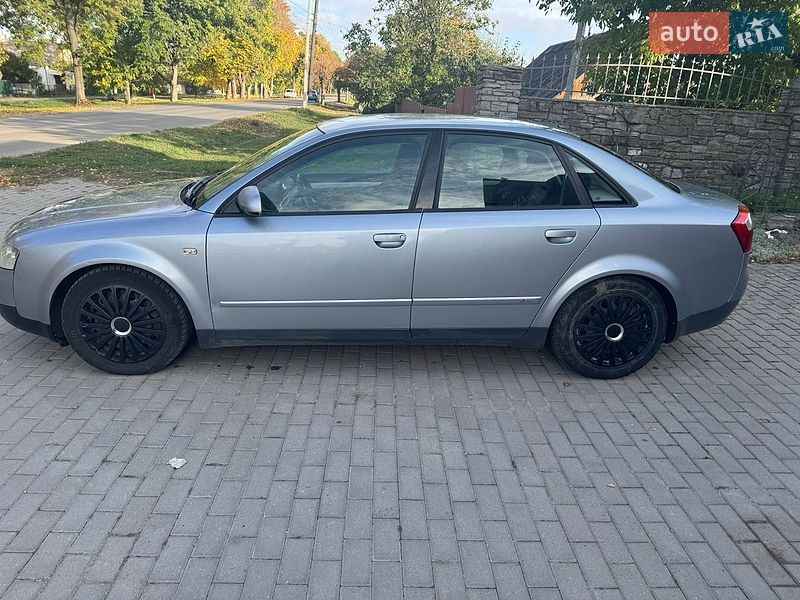 Седан Audi A4 2002 в Красилові