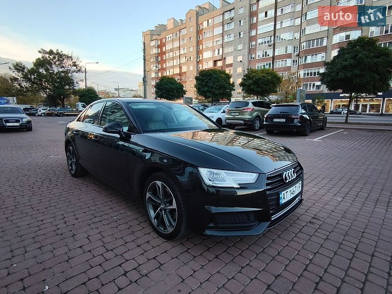 Седан Audi A4 2019 в Ивано-Франковске
