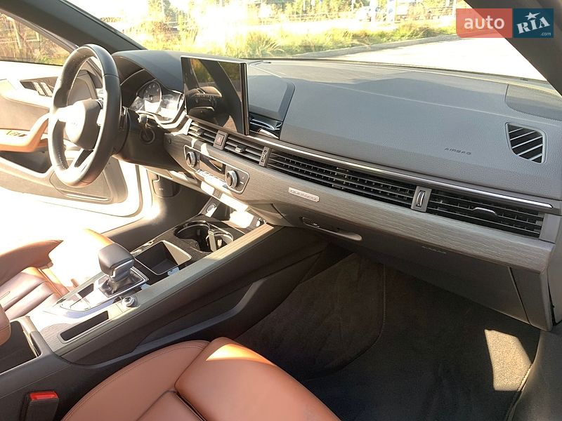 Седан Audi A4 2023 в Києві