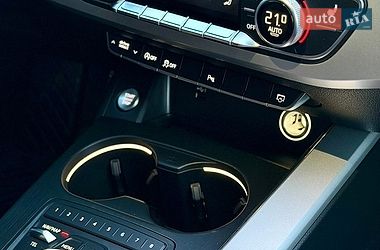Седан Audi A4 2018 в Тернополе