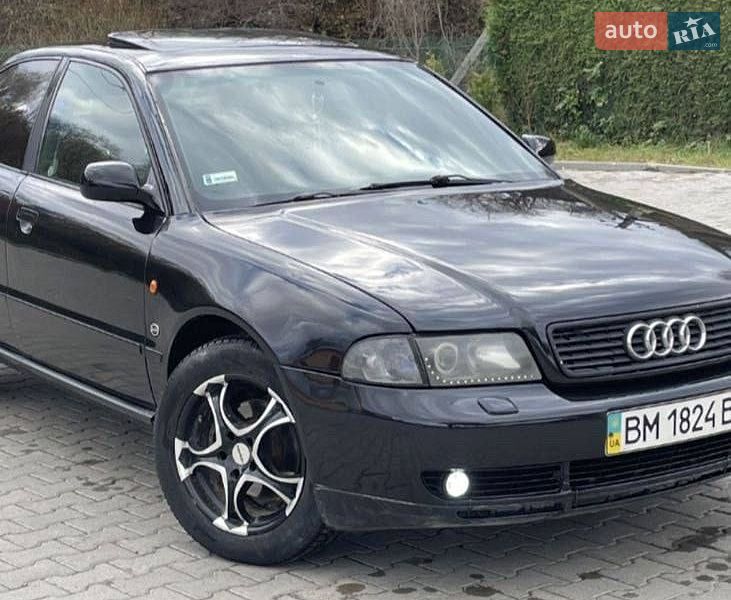Седан Audi A4 1996 в Львове
