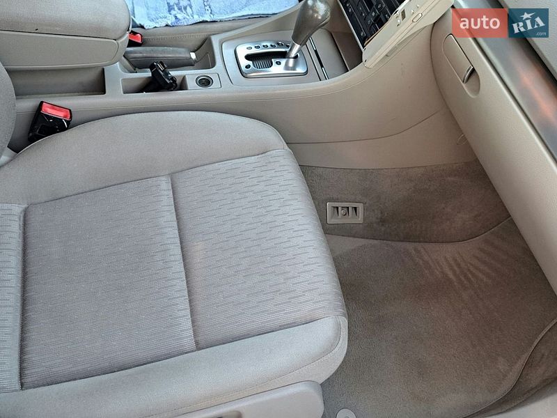 Седан Audi A4 2005 в Снятине