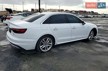Седан Audi A4 2022 в Ровно