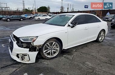 Седан Audi A4 2022 в Ровно