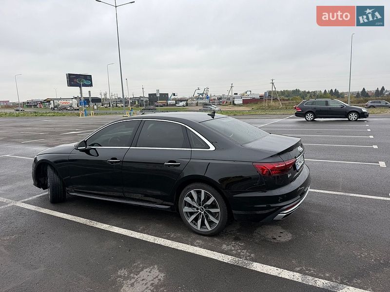 Седан Audi A4 2020 в Львові