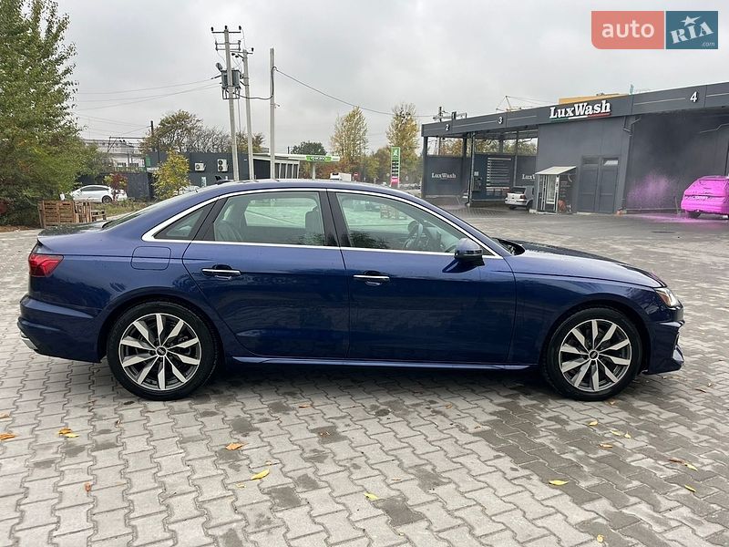 Седан Audi A4 2021 в Львові