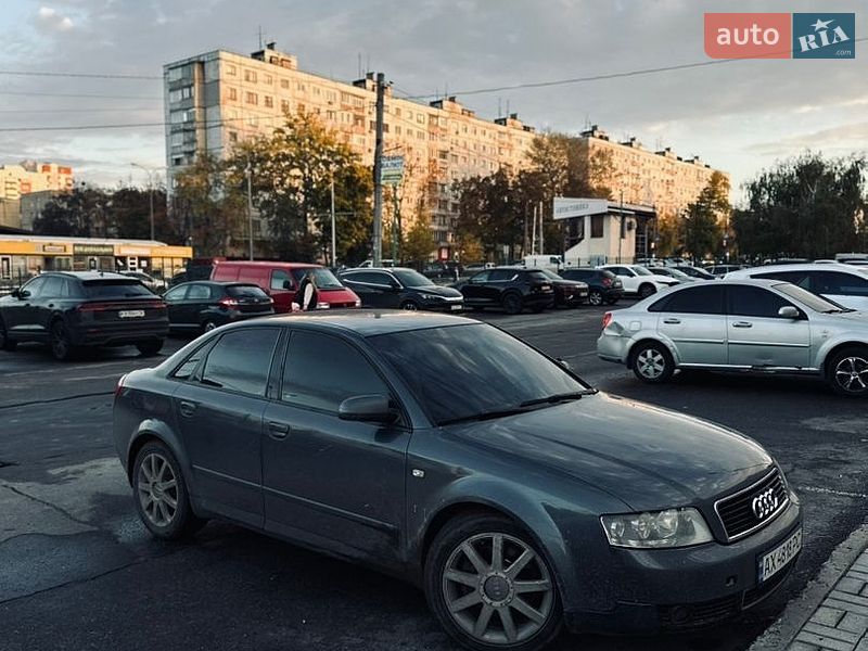 Седан Audi A4 2002 в Чугуєві