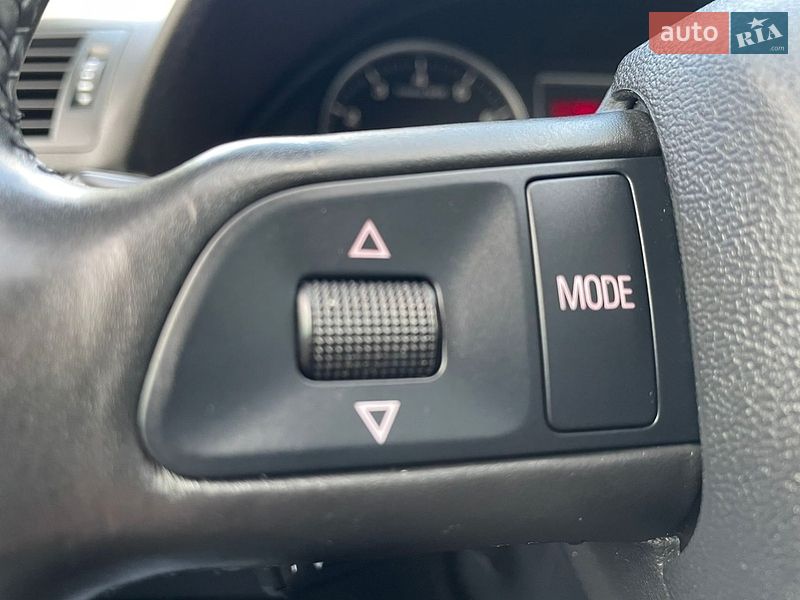 Седан Audi A4 2006 в Каменском