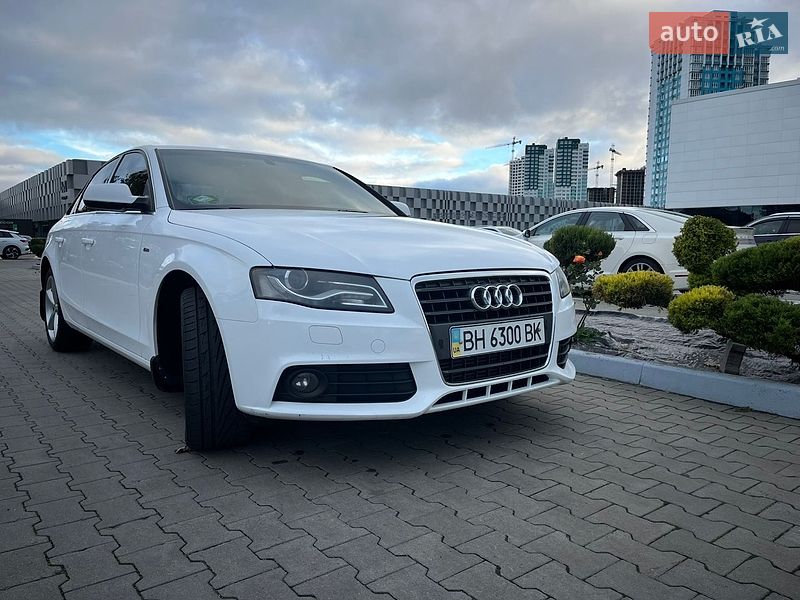 Седан Audi A4 2010 в Одесі