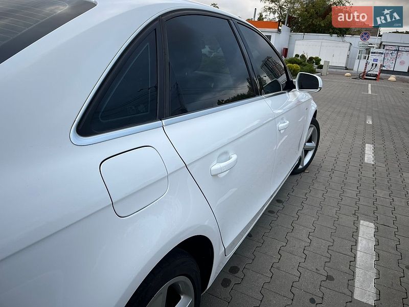 Седан Audi A4 2010 в Одесі
