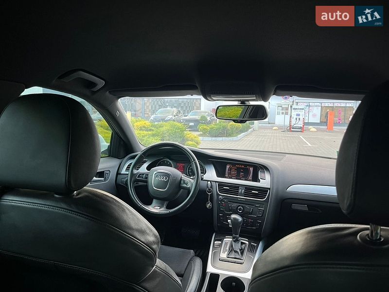 Седан Audi A4 2010 в Одесі