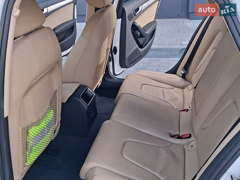 Седан Audi A4 2014 в Ирпене