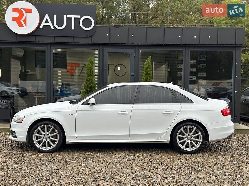Седан Audi A4 2014 в Львове