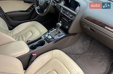 Седан Audi A4 2014 в Львове