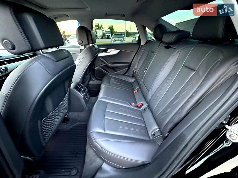 Седан Audi A4 2017 в Хмельницком
