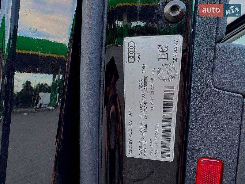Седан Audi A4 2017 в Хмельницком