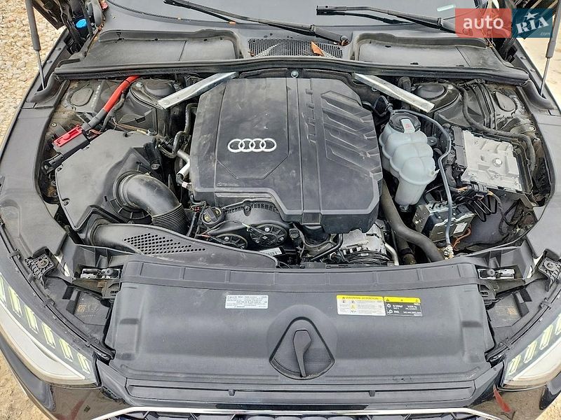 Седан Audi A4 2024 в Ровно