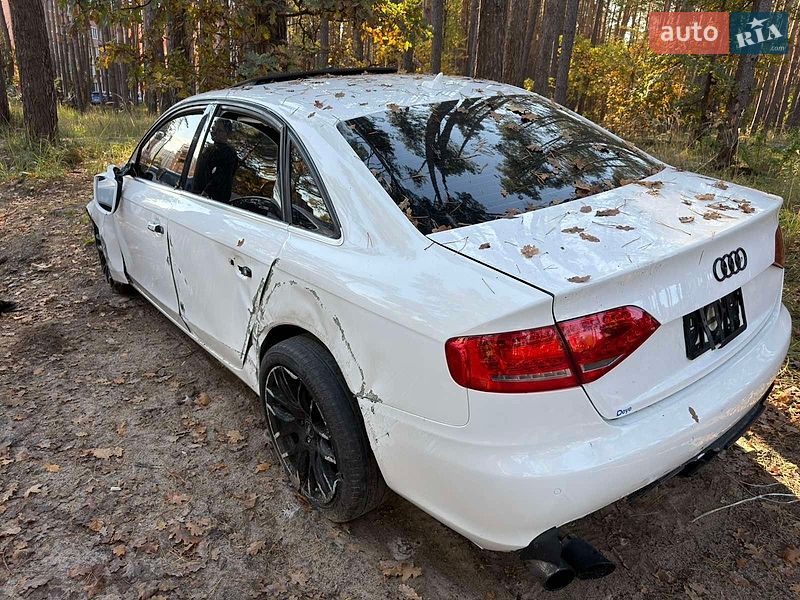 Седан Audi A4 2011 в Ирпене