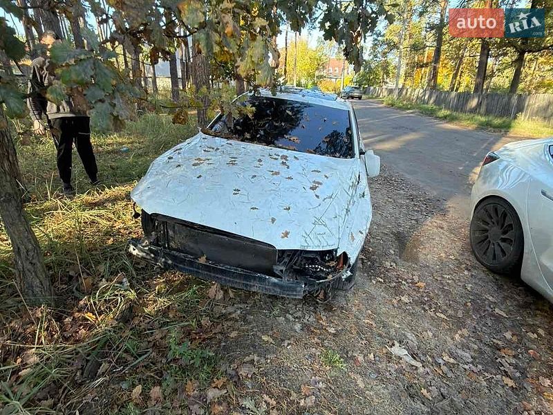 Седан Audi A4 2011 в Ирпене