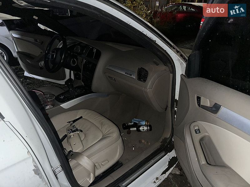 Седан Audi A4 2011 в Ирпене