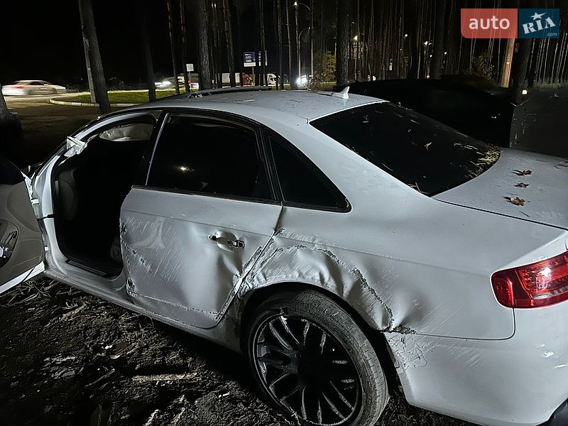 Седан Audi A4 2011 в Ирпене