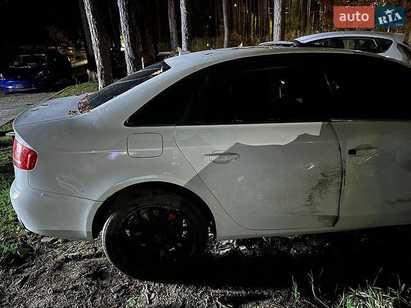 Седан Audi A4 2011 в Ирпене