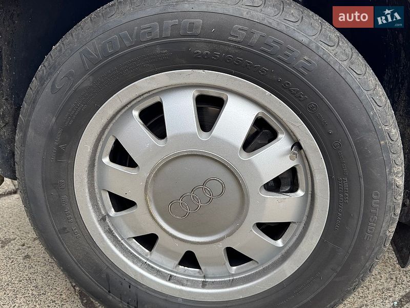 Седан Audi A4 2000 в Киеве