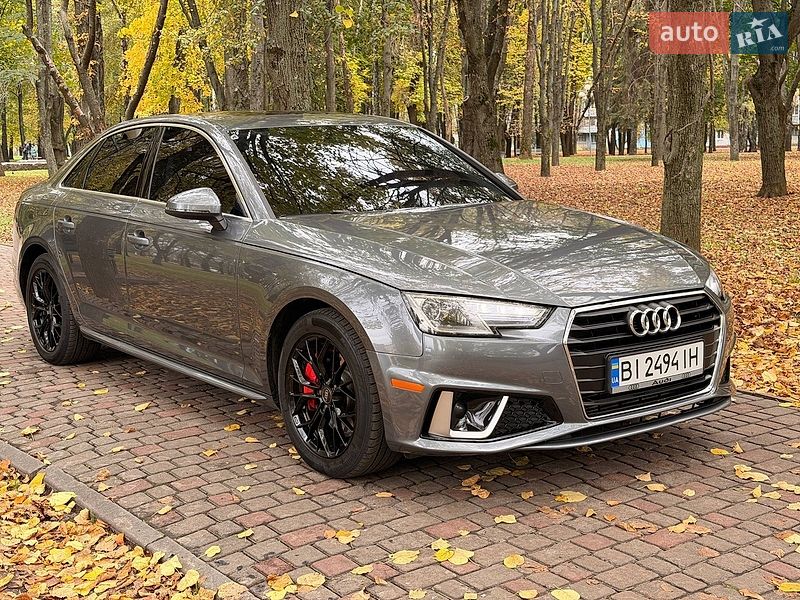 Седан Audi A4 2019 в Полтаве