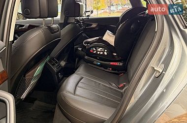 Седан Audi A4 2019 в Полтаве