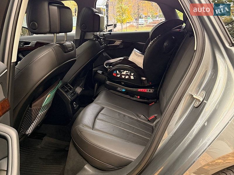 Седан Audi A4 2019 в Полтаве