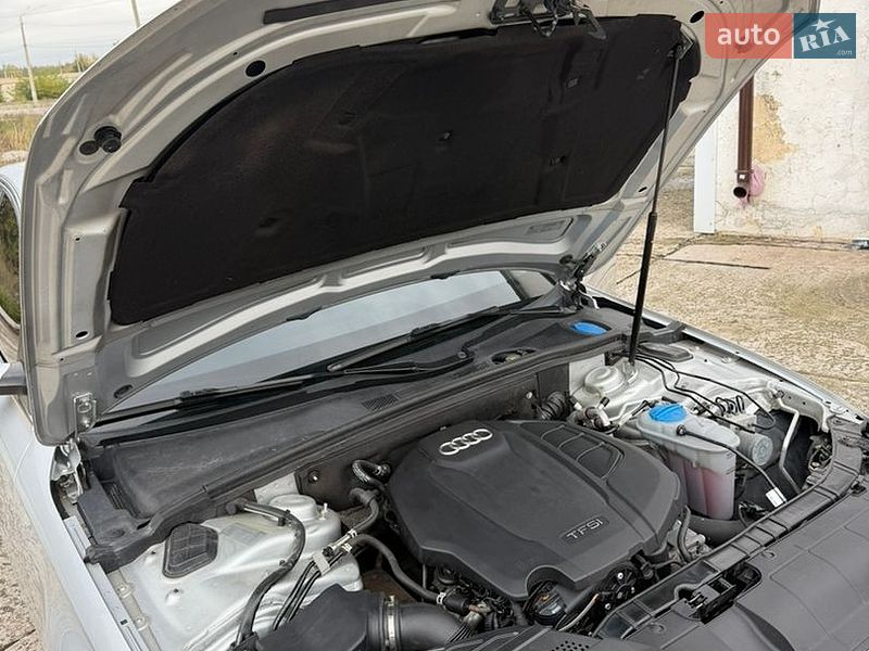 Седан Audi A4 2013 в Кам'янському