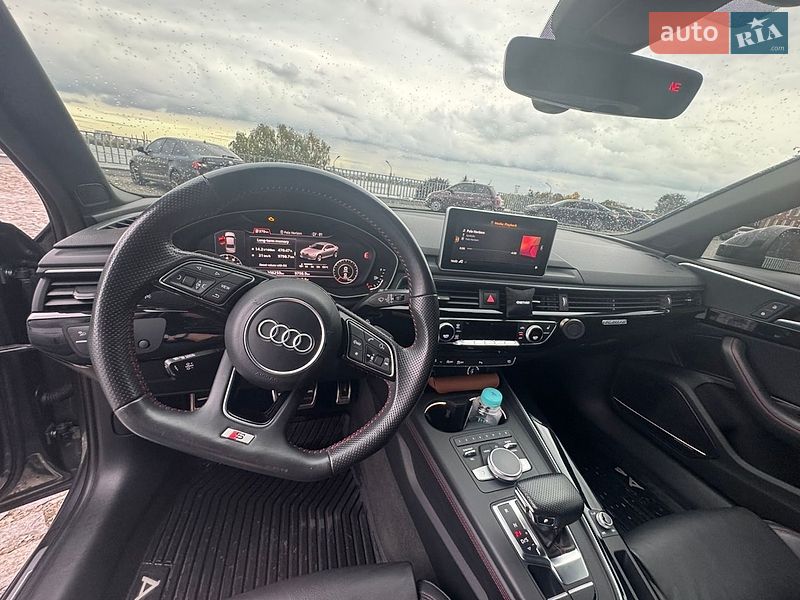Седан Audi A4 2017 в Днепре