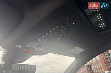 Седан Audi A4 2017 в Днепре