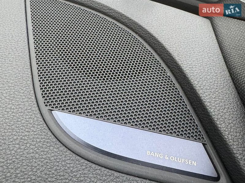 Седан Audi A4 2017 в Днепре