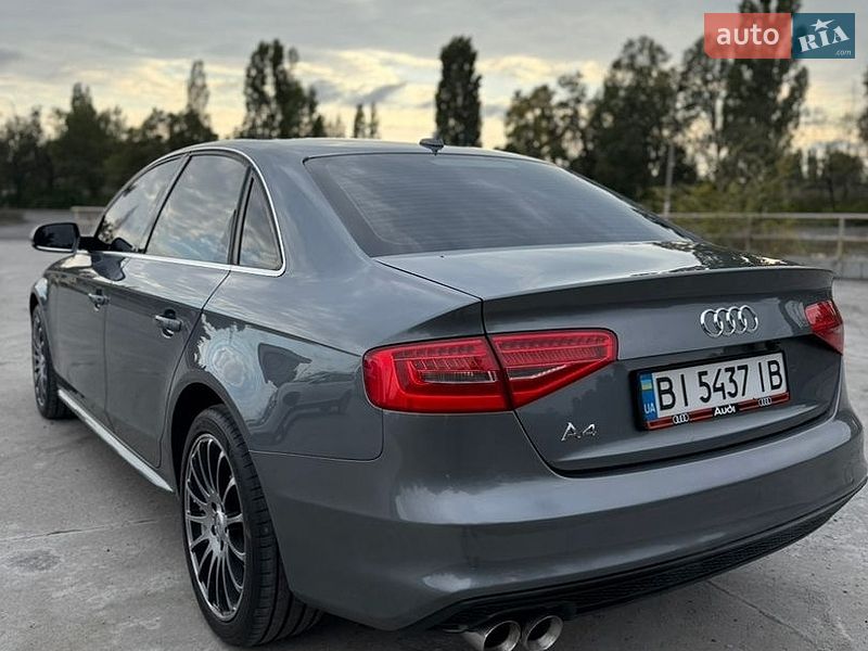 Седан Audi A4 2013 в Горишних Плавнях