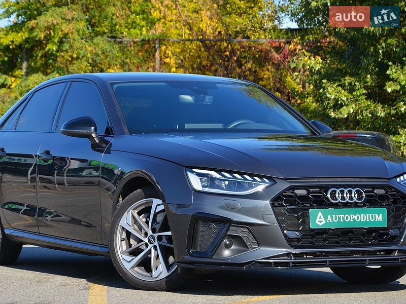 Седан Audi A4 2022 в Києві