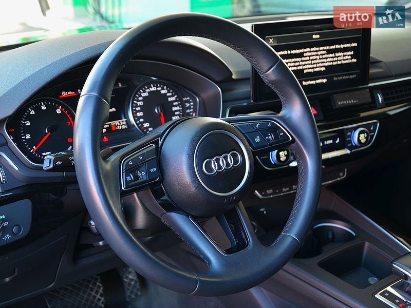Седан Audi A4 2022 в Києві