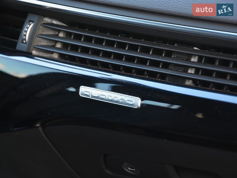 Седан Audi A4 2022 в Києві