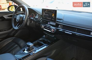 Седан Audi A4 2022 в Києві